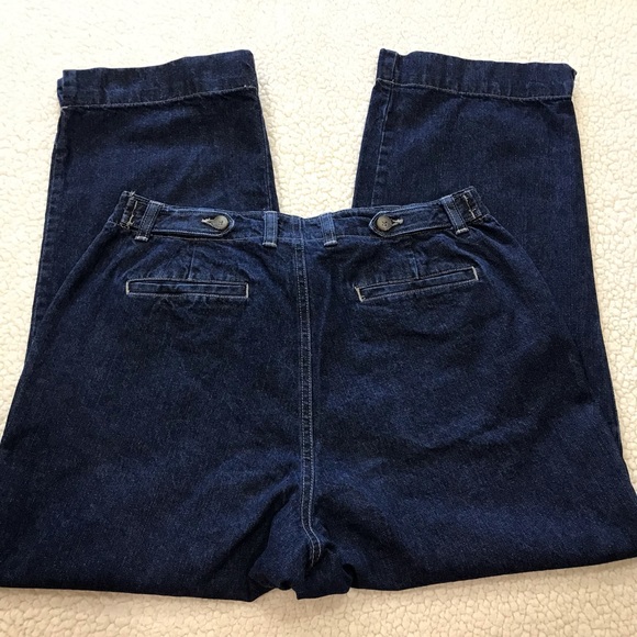 St. John’s Bay Denim Blue Jean Capri Pants
9 / 10 Medium 
2 Front & Back Pockets - Picture 11 of 15